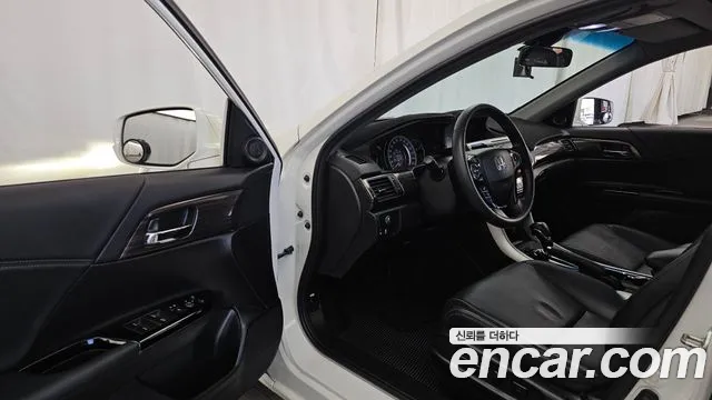 Honda Accord 2016 thumb 10