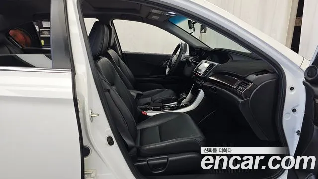 Honda Accord 2016 thumb 11
