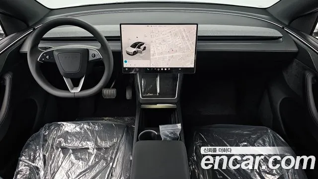 Tesla Model Y 2026 thumb 6