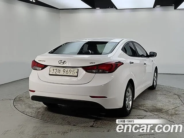 Hyundai Avante 2013 thumb 4