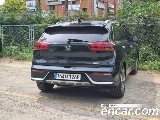 Kia Niro 2016 thumb 2