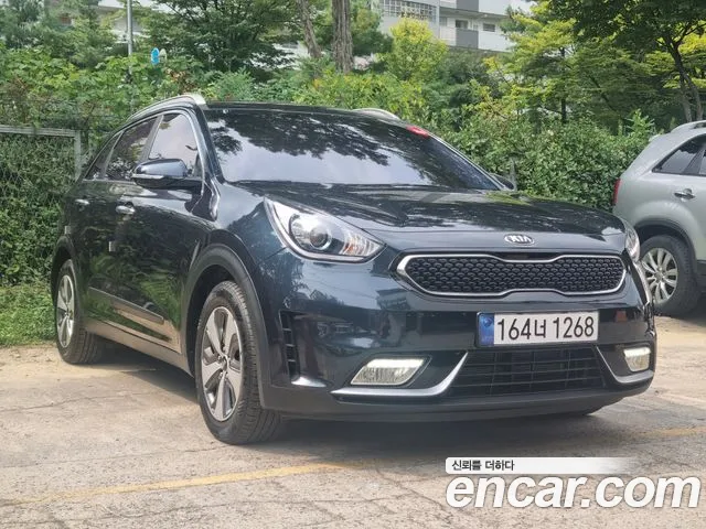 Kia Niro 2016 thumb 3