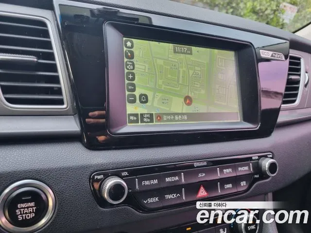 Kia Niro 2016 thumb 9