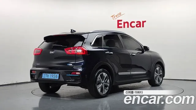 Kia Niro 2019 thumb 2