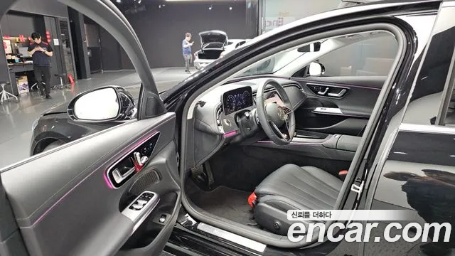 Mercedes-Benz E-Класс 2025 thumb 10