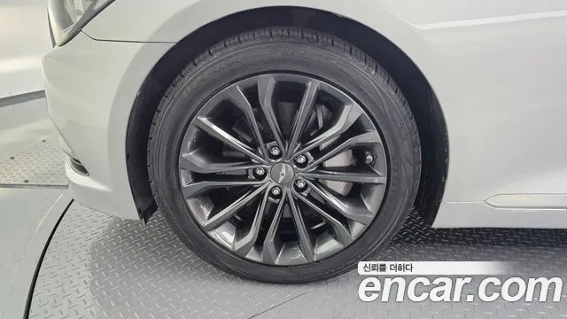 Hyundai Genesis 2014 thumb 4