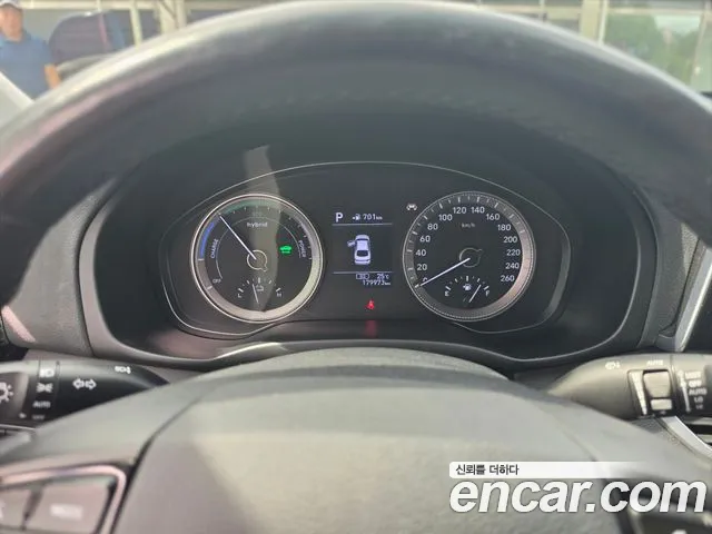 Hyundai Grandeur 2017 thumb 8