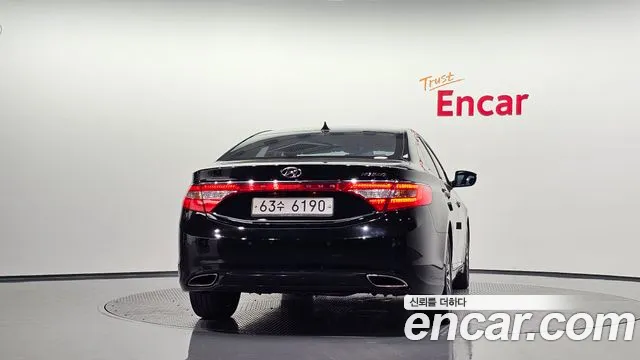 Hyundai Grandeur 2013 thumb 4