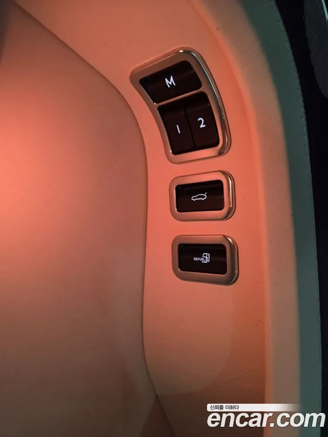 Bentley Continental 2025 thumb 10
