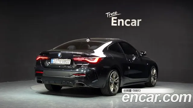 BMW 4-Series 2021 thumb 2