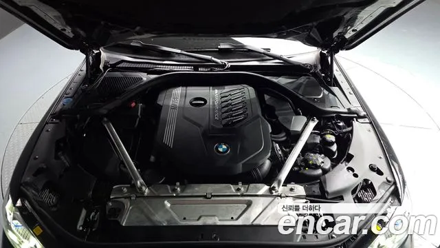 BMW 4-Series 2021 thumb 6