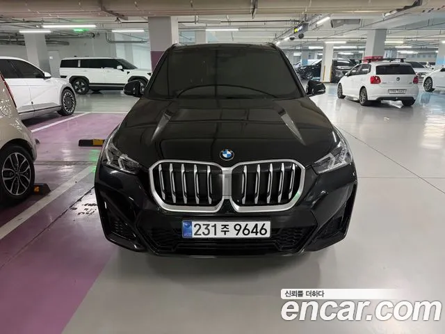 BMW X1 2023 thumb 3