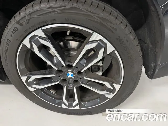 BMW X1 2023 thumb 5