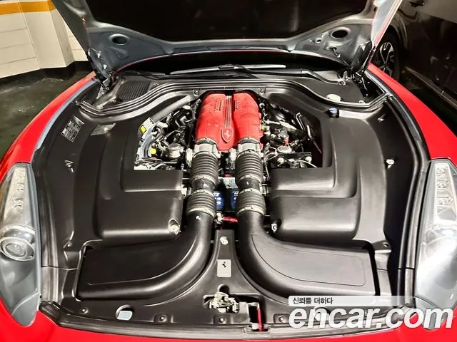 Ferrari California 2013 thumb 6