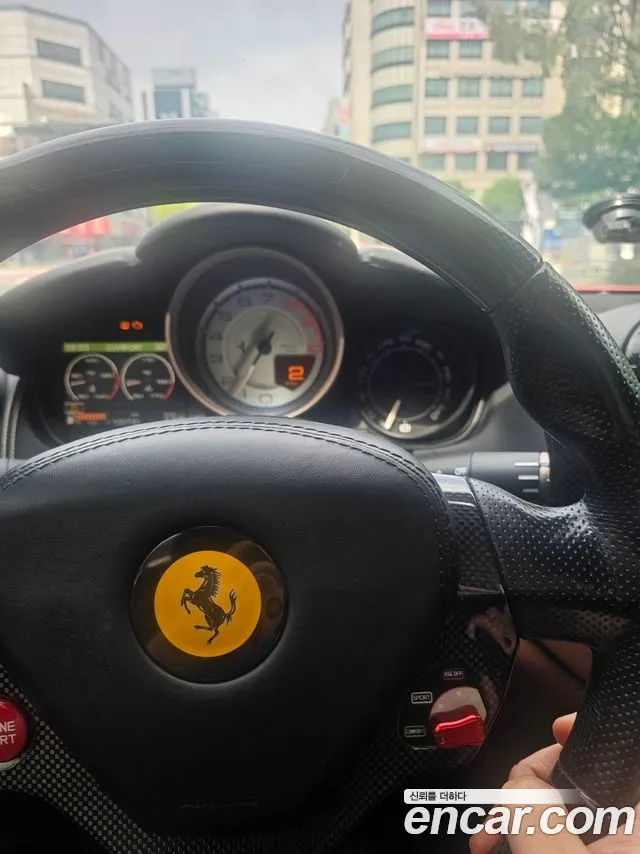 Ferrari California 2013 thumb 8