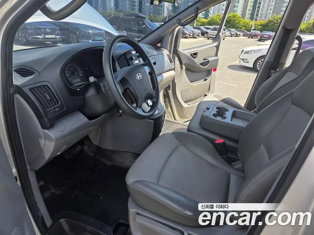 Hyundai Starex 2009 thumb 6