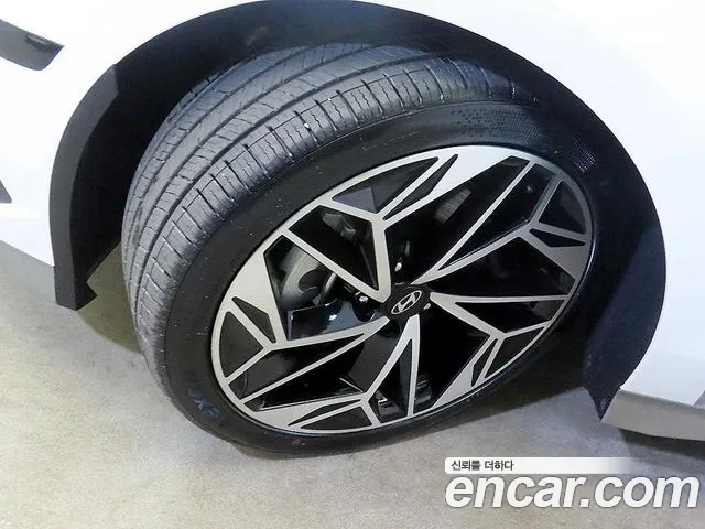 Hyundai IONIQ 6 2023 thumb 5