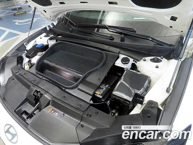 Hyundai IONIQ 6 2023 thumb 6