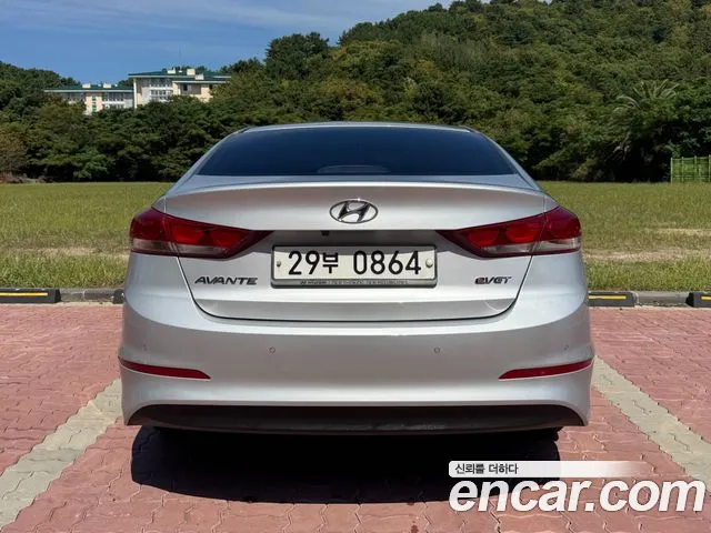 Hyundai Avante 2015 thumb 4