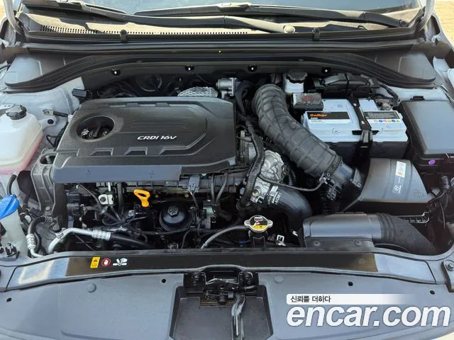 Hyundai Avante 2015 thumb 6