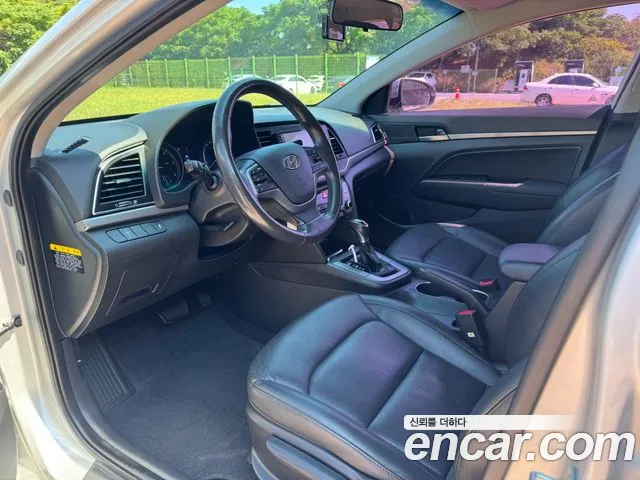 Hyundai Avante 2015 thumb 10