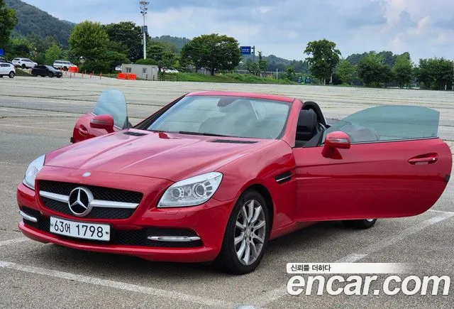 Mercedes-Benz SLK-Class 2012 thumb 2