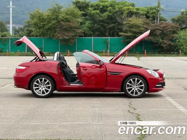Mercedes-Benz SLK-Class 2012 thumb 7