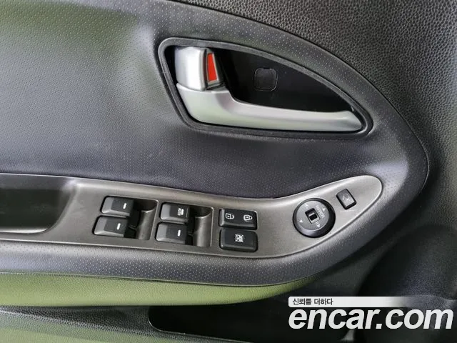 Kia Morning 2015 thumb 12