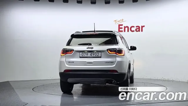 Jeep Compass 2018 thumb 4