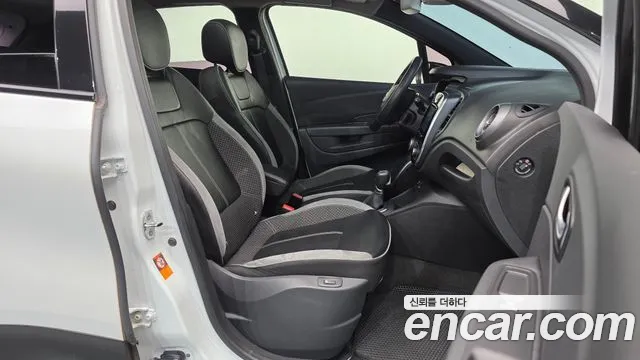 Renault-KoreaSamsung Captur 2018 thumb 11