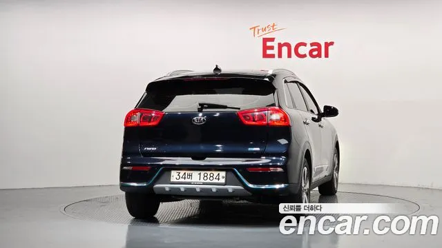 Kia Niro 2018 thumb 4