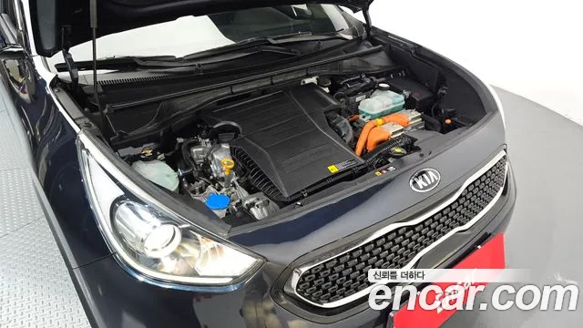 Kia Niro 2018 thumb 6