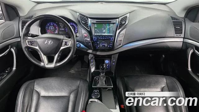 Hyundai i40 2012 thumb 7