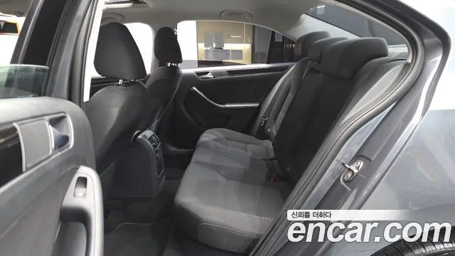 Volkswagen Jetta 2012 thumb 11