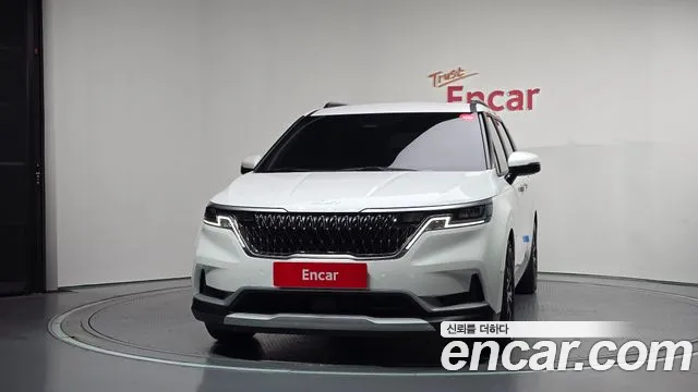 Kia Carnival 2021 thumb 3