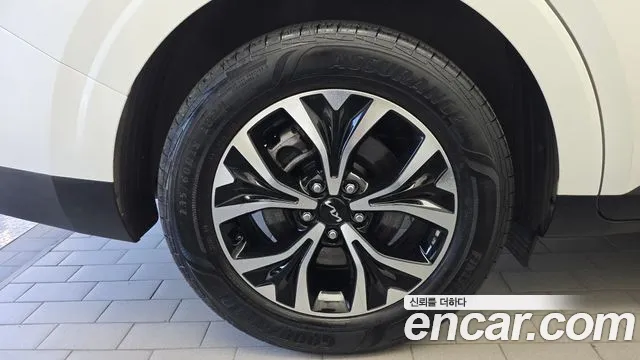 Kia Carnival 2021 thumb 5