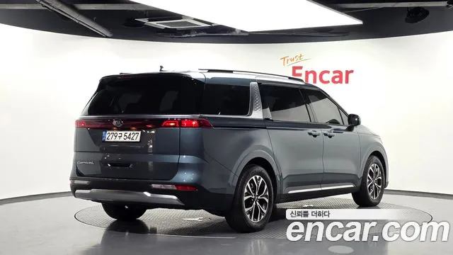 Kia Carnival 2020 thumb 2