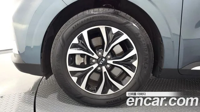 Kia Carnival 2020 thumb 5