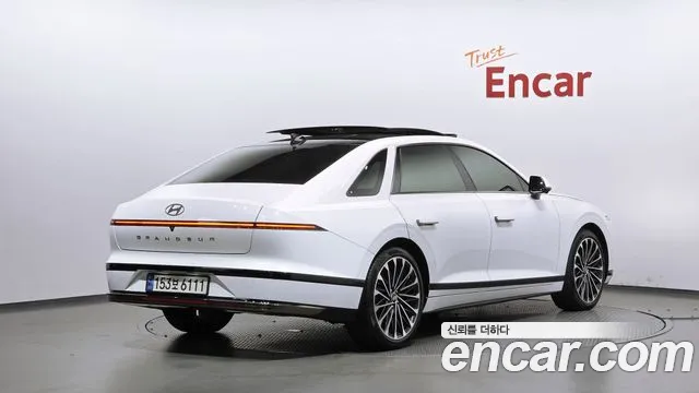 Hyundai Grandeur 2023 thumb 2