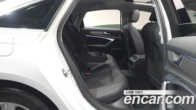 Audi A6 2021 thumb 10