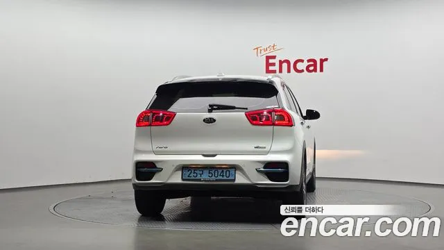 Kia Niro 2019 thumb 4