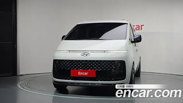 Hyundai Staria 2022 thumb 3