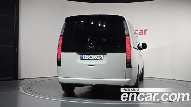 Hyundai Staria 2022 thumb 4