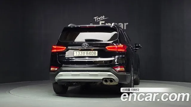 Hyundai Santa Fe 2019 thumb 4