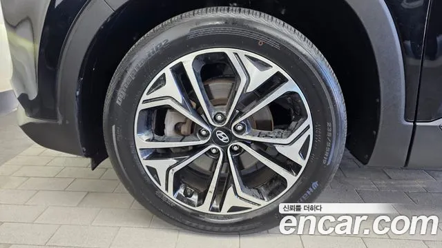 Hyundai Santa Fe 2019 thumb 5