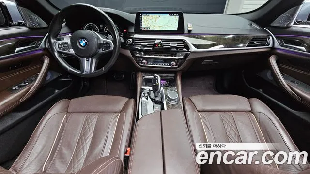 BMW 5-Series 2018 thumb 7