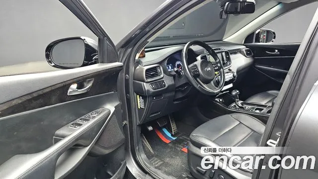 Kia Sorento 2017 thumb 10