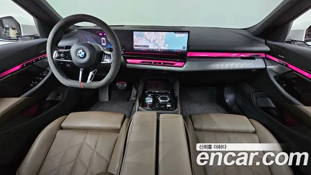 BMW 5-Series 2025 thumb 7