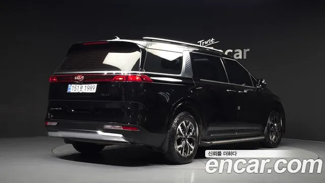 Kia Carnival 2020 thumb 2