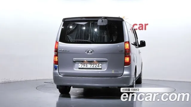 Hyundai Starex 2014 thumb 4